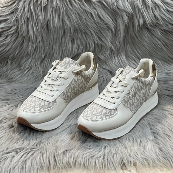 Michael Michael Kors Women’s Mixed Media Chunky Lace-up Sneakers. New - Picture 1 of 10